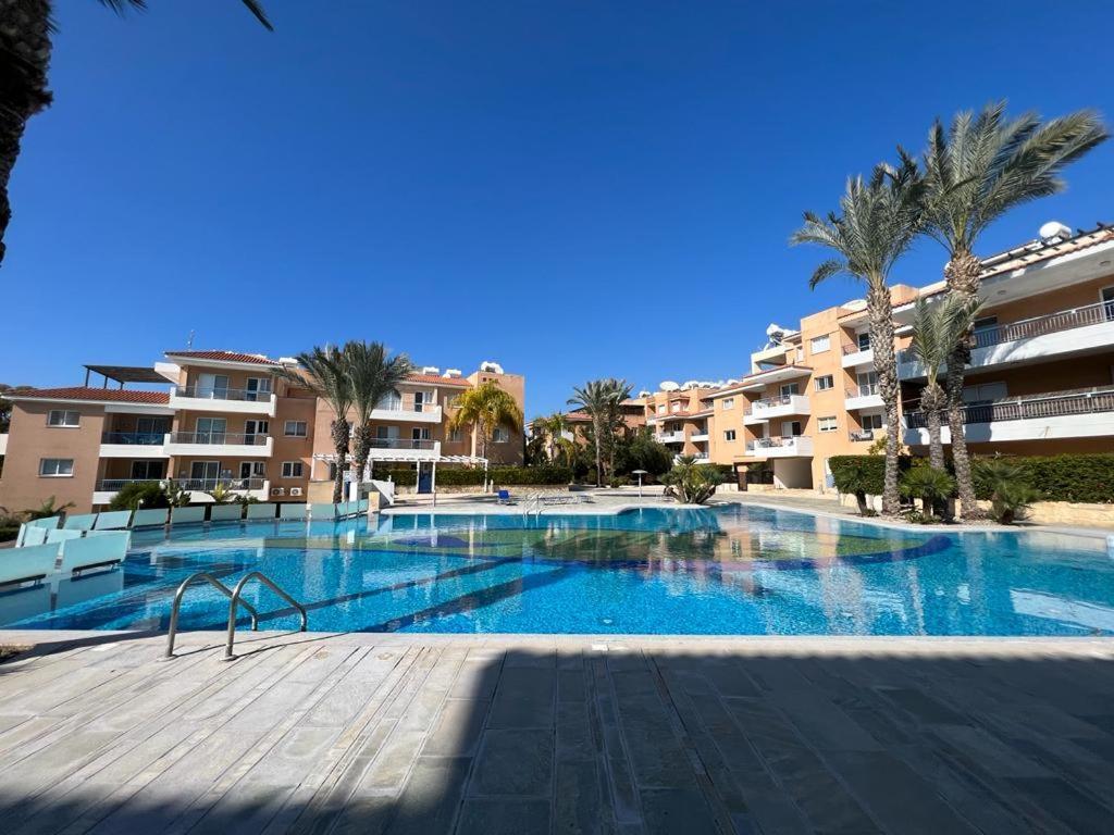 Casa Del Sol Townhouse In Iris Village Pafos Dış mekan fotoğraf