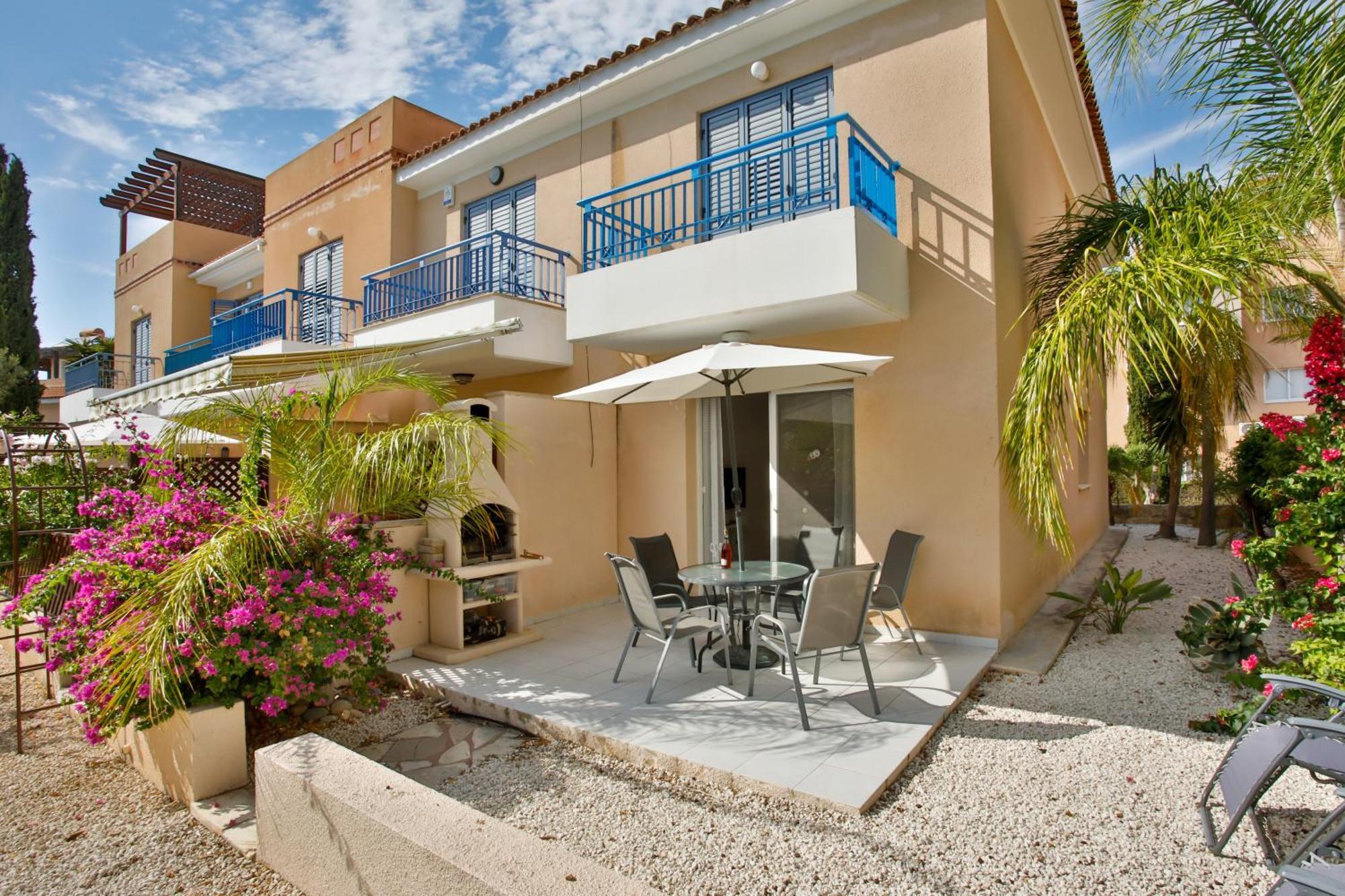 Casa Del Sol Townhouse In Iris Village Pafos Dış mekan fotoğraf