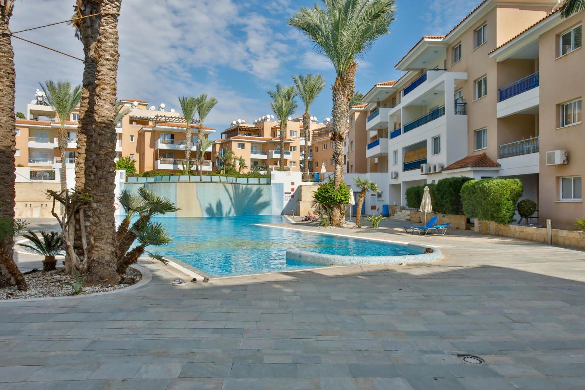 Casa Del Sol Townhouse In Iris Village Pafos Dış mekan fotoğraf