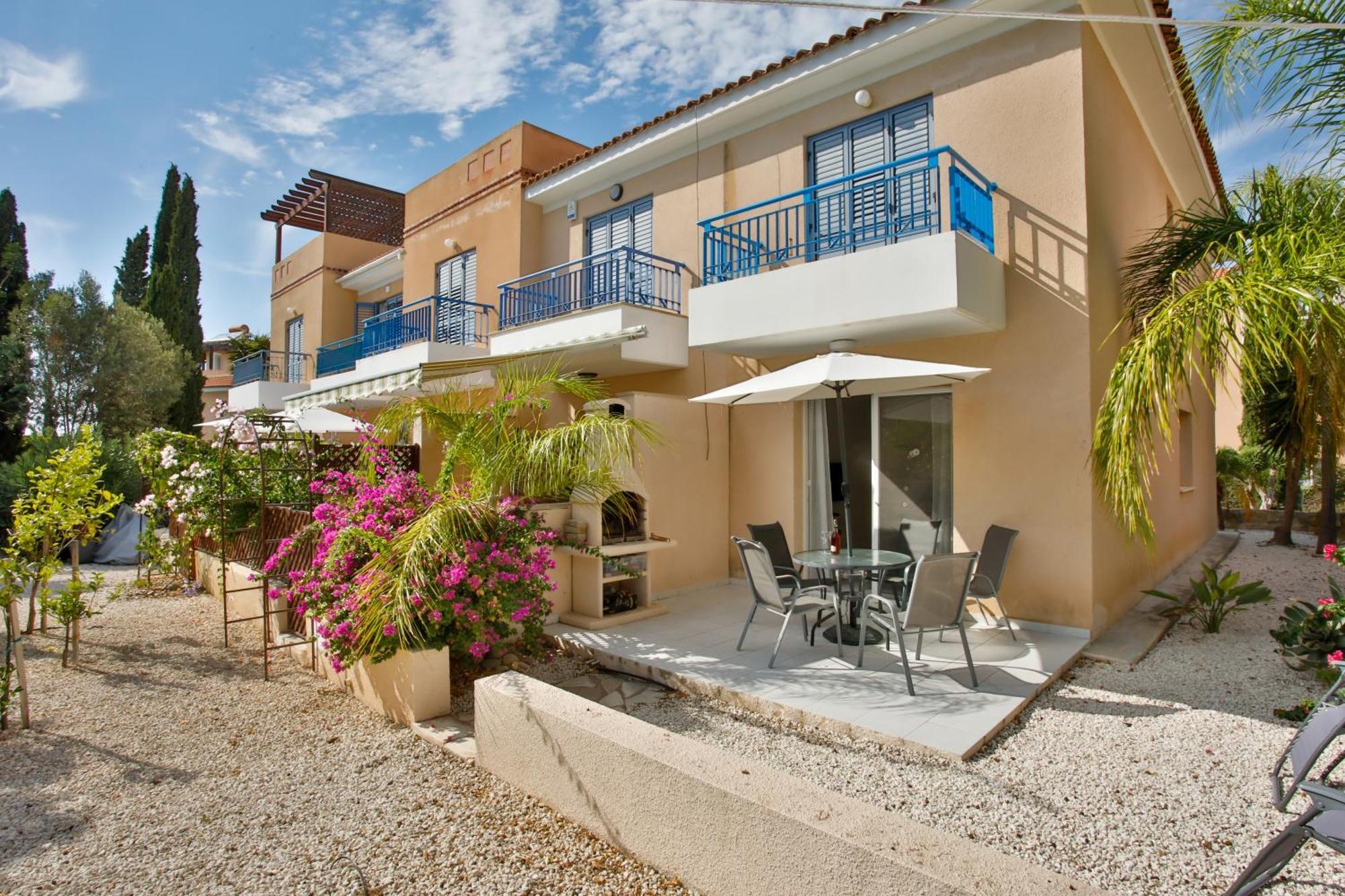 Casa Del Sol Townhouse In Iris Village Pafos Dış mekan fotoğraf