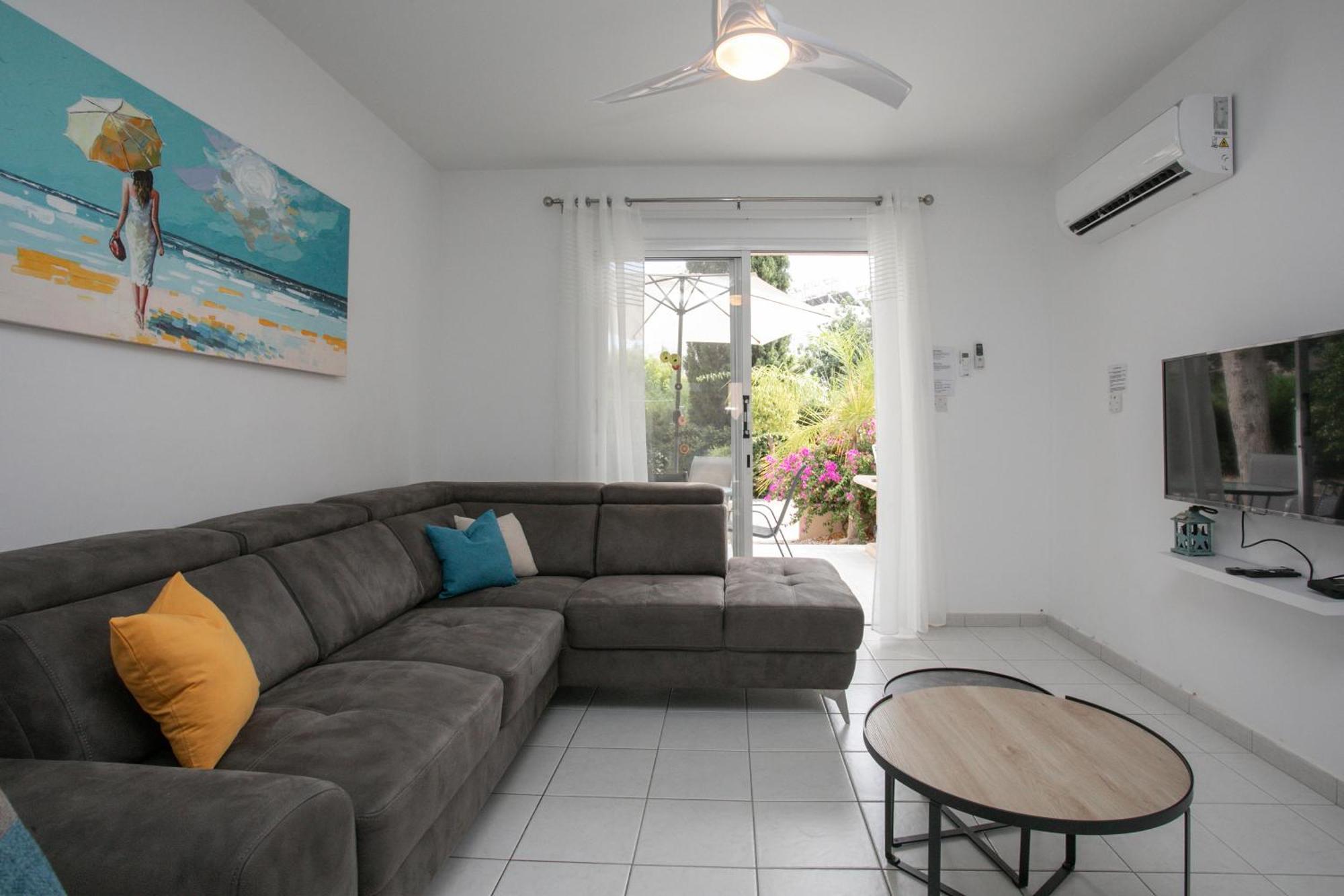 Casa Del Sol Townhouse In Iris Village Pafos Dış mekan fotoğraf