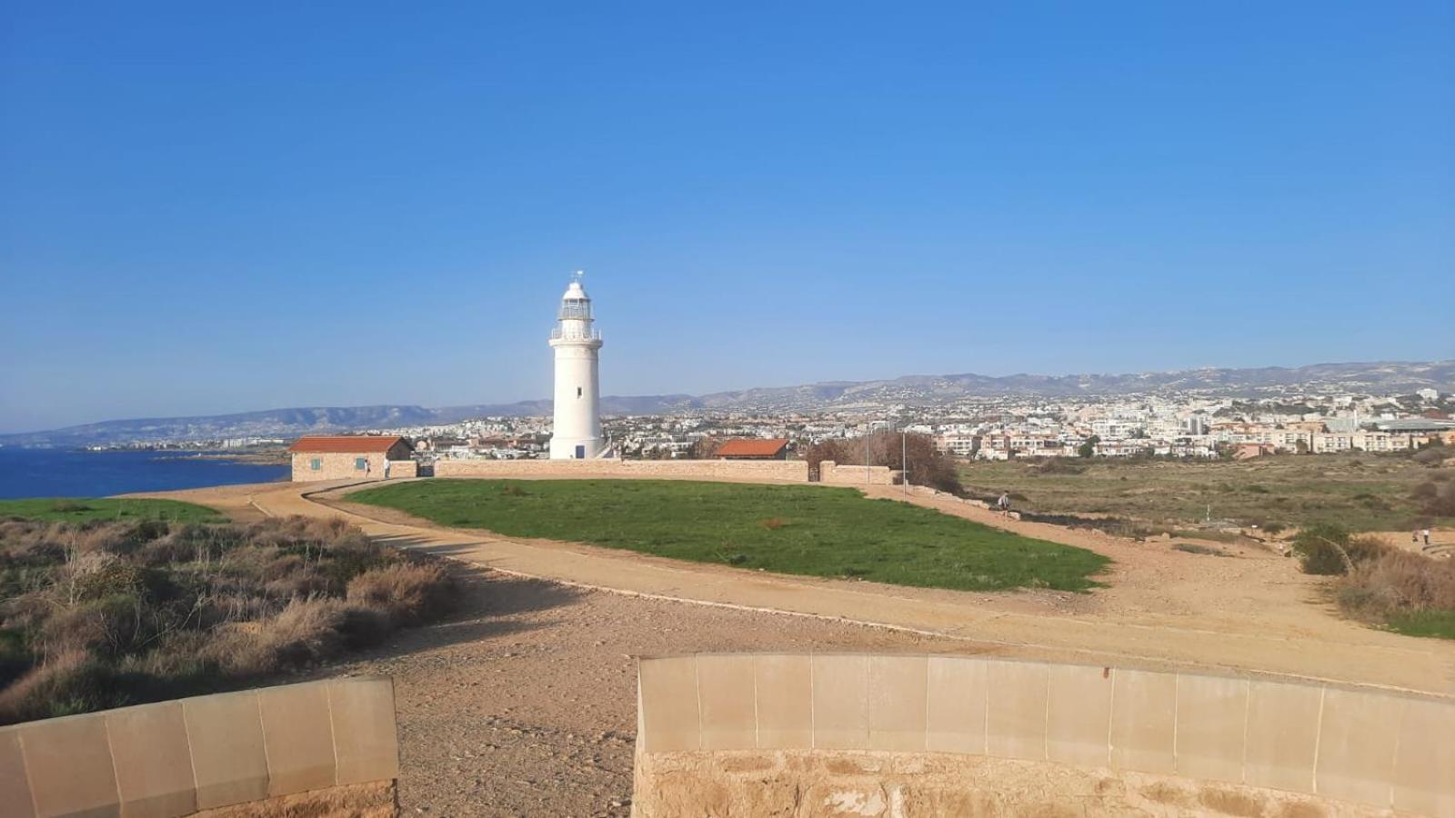 Casa Del Sol Townhouse In Iris Village Pafos Dış mekan fotoğraf