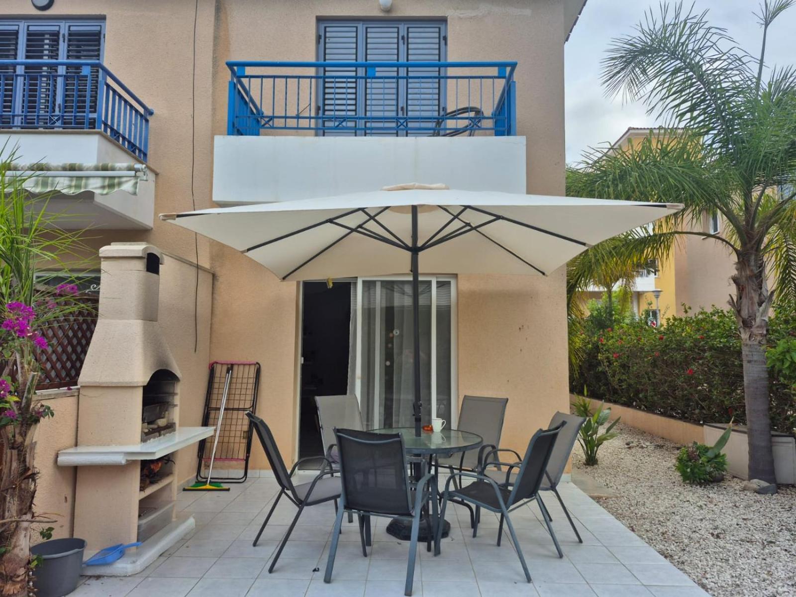 Casa Del Sol Townhouse In Iris Village Pafos Dış mekan fotoğraf